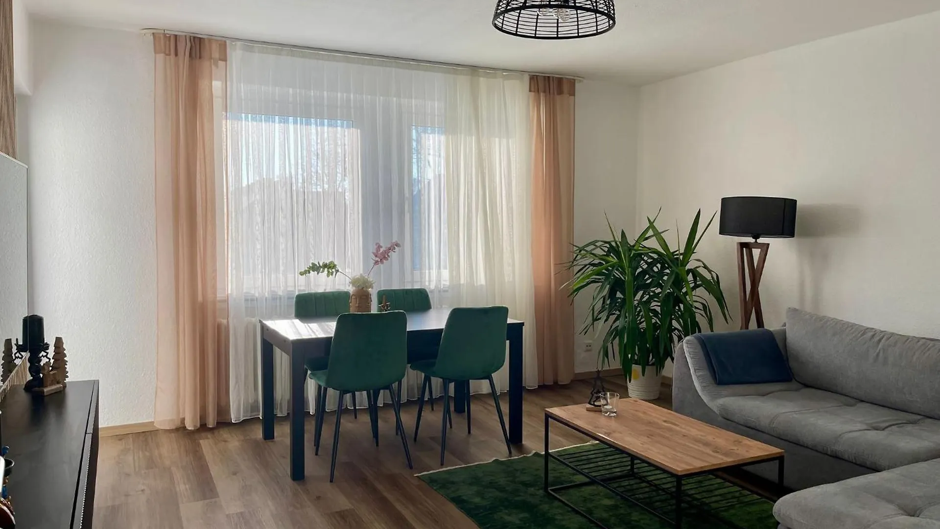 Hp Apartment 3-Zi-Whg - 69Qm, 6 Pers, Balkon, Wifi, Kueche, Bad Hannover 0*,  Německo