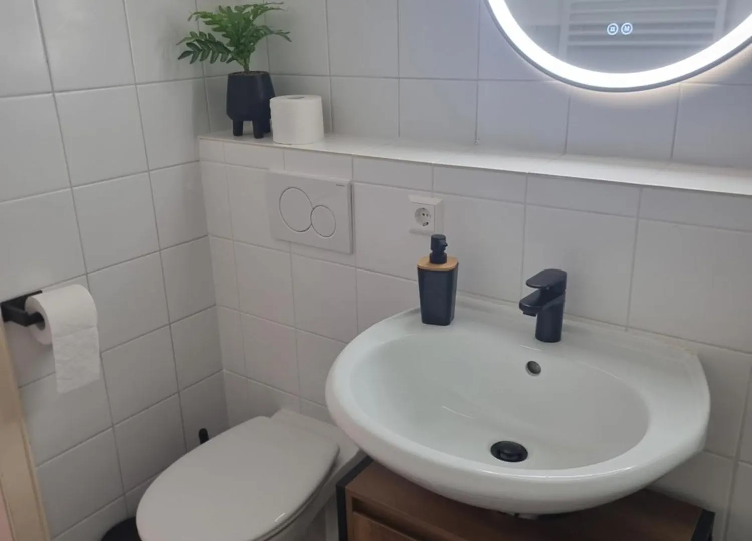 Hp Apartment 3-Zi-Whg - 69Qm, 6 Pers, Balkon, Wifi, Kueche, Bad Hannover