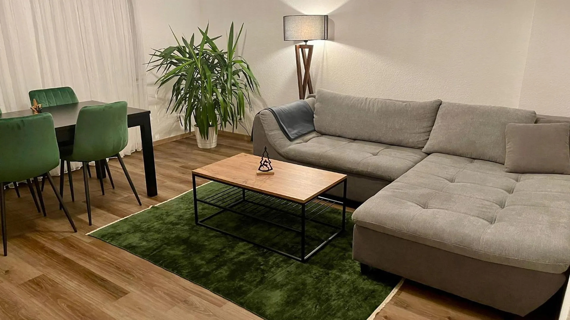 Hp Apartment 3-Zi-Whg - 69Qm, 6 Pers, Balkon, Wifi, Kueche, Bad Hannover